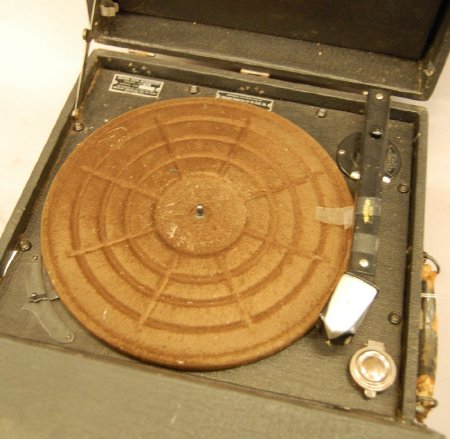 TB Phonograph, detail