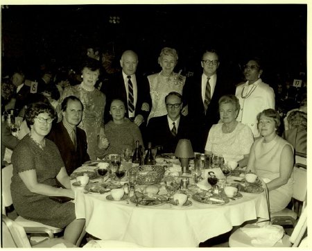 Warren Bledsoe at unidentified banquet